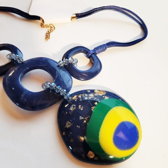 Blue Geometric pendant statement necklace - Picture 5 of 9